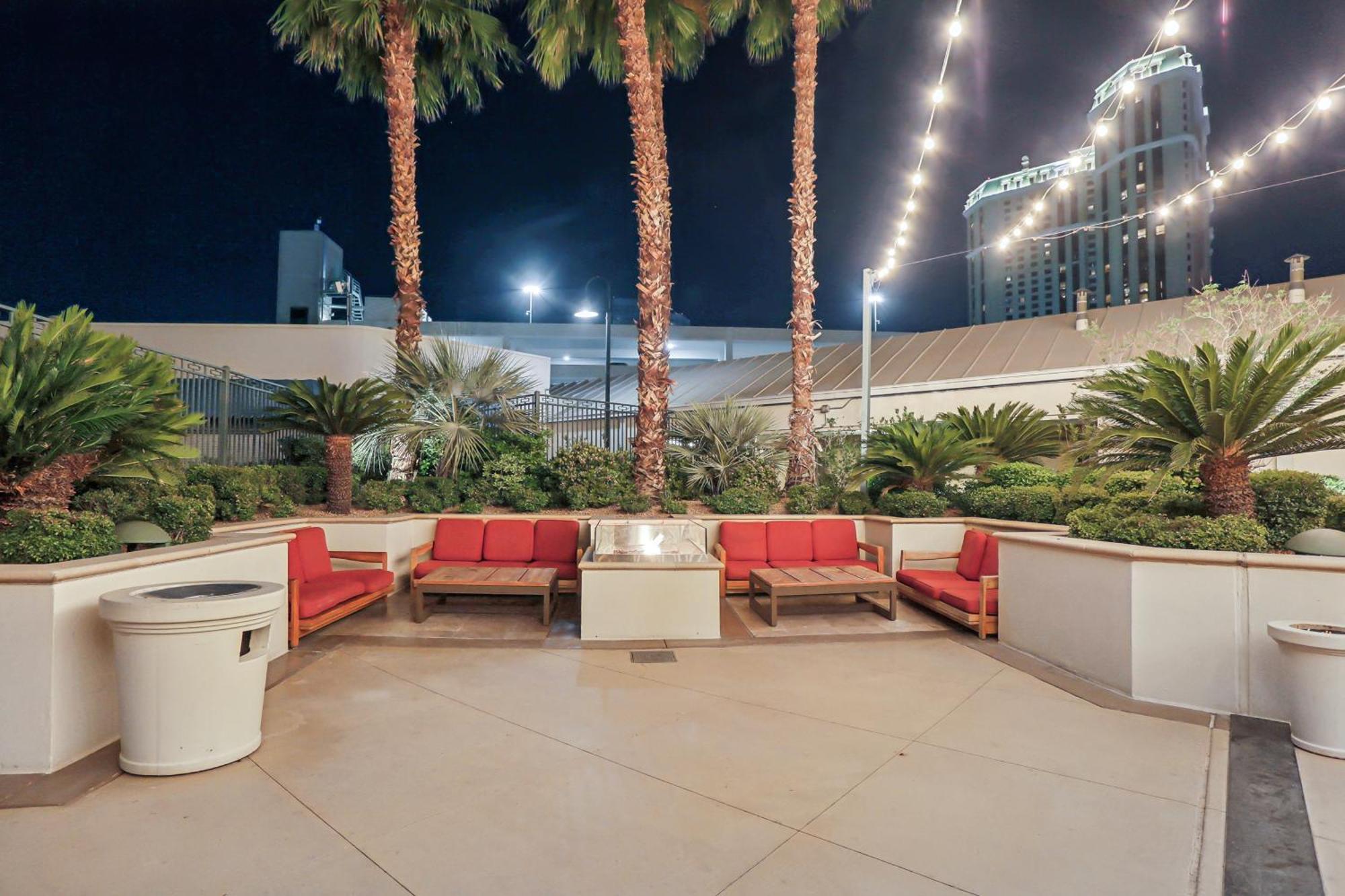 Mgm Signature Deluxe Balcony Strip View Suite Las Vegas Exterior foto