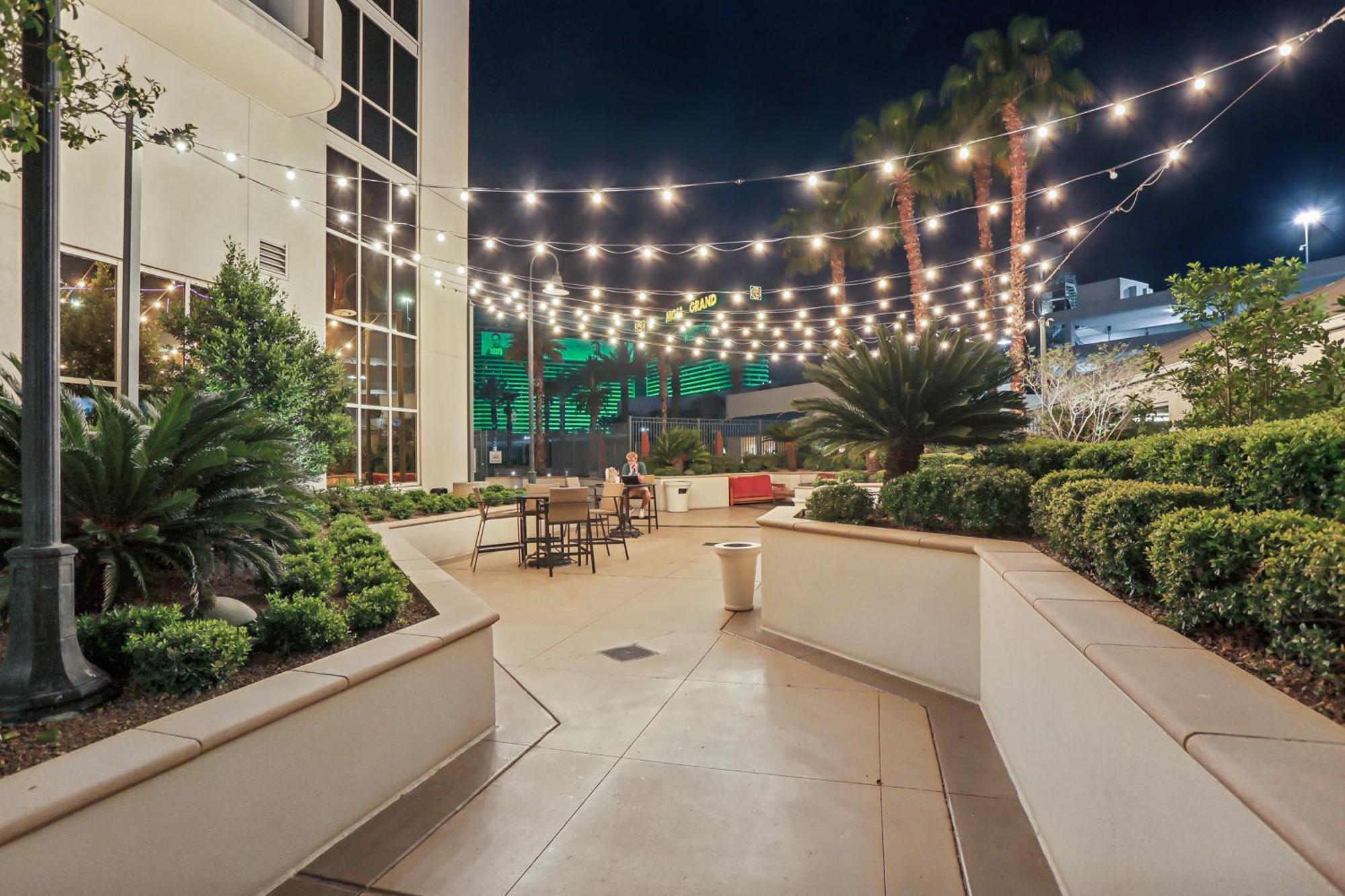 Mgm Signature Deluxe Balcony Strip View Suite Las Vegas Exterior foto